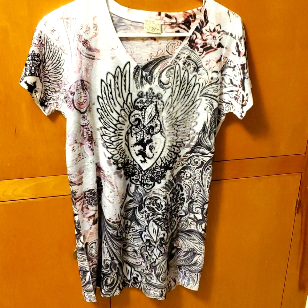 Decorative top w sequins